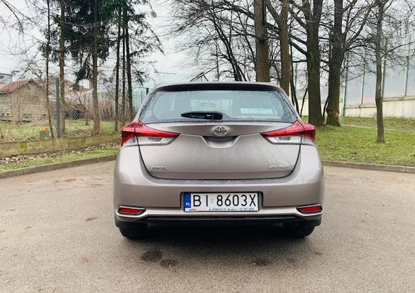 Toyota Auris cena 52500 przebieg: 78000, rok produkcji 2015 z Białystok małe 254